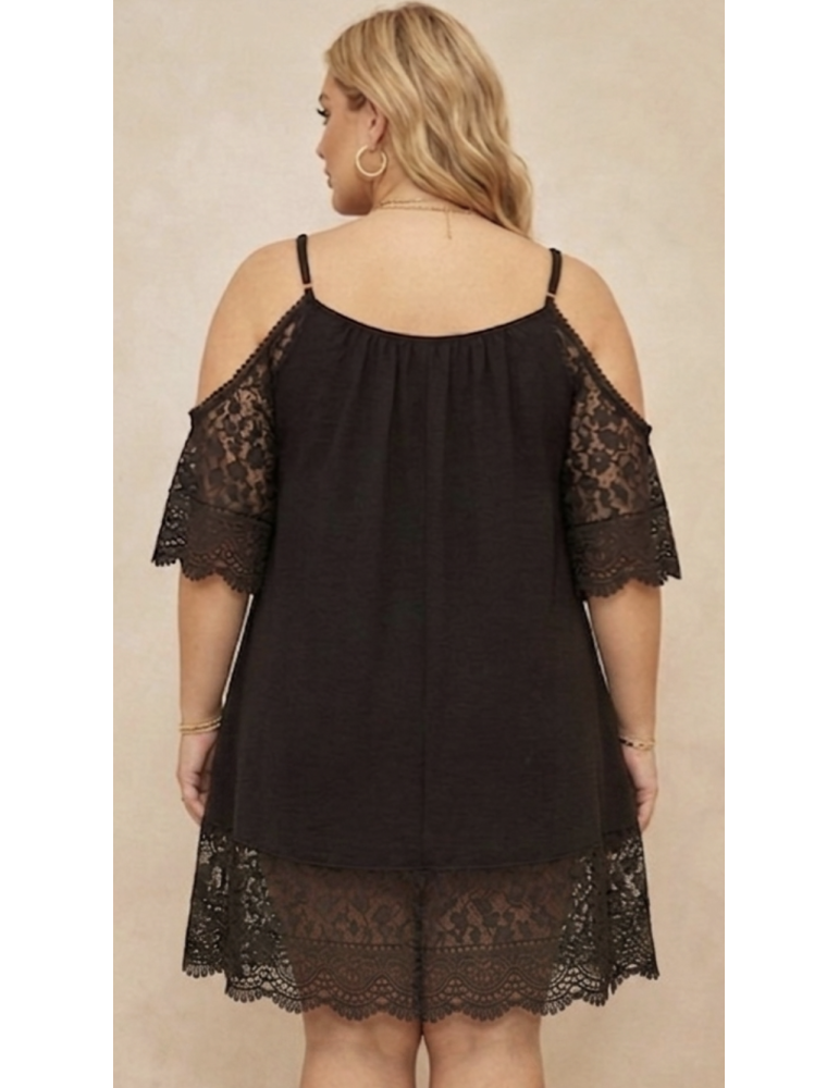 ROBE COURTE DENTELLE