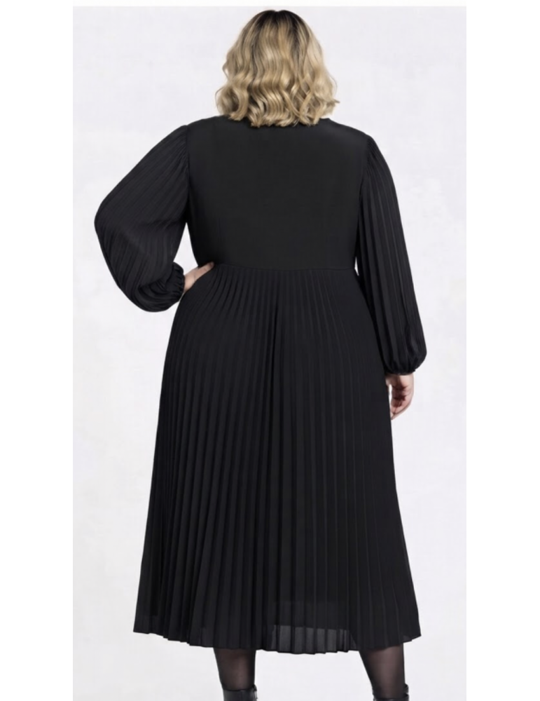 ROBE LONGUE PLISSÉE
